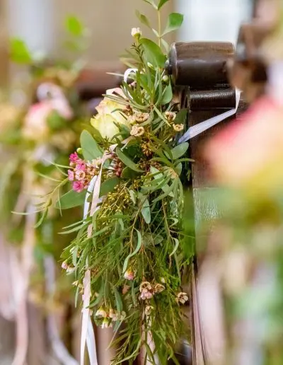 Blumige Banksträußchen Für Hochzeit